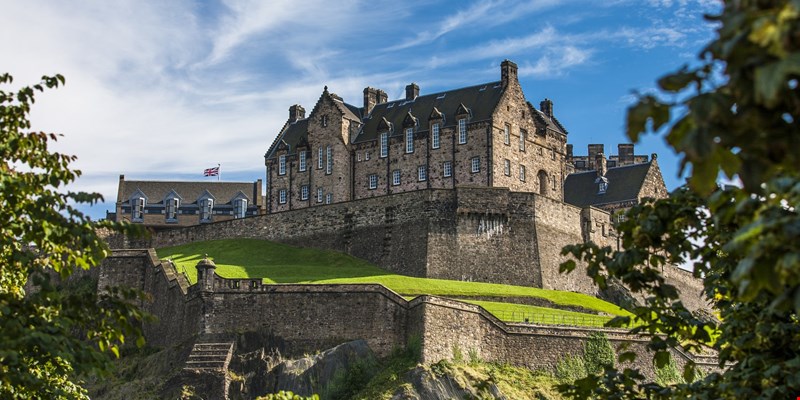 Looking up the hill at Edinburgh Castle