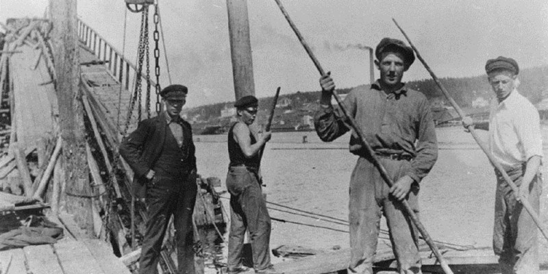 working man in Svartvik, old photo